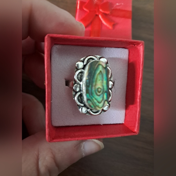 Abalone Shell Gemstone Ring size 7.5 - Picture 4 of 11